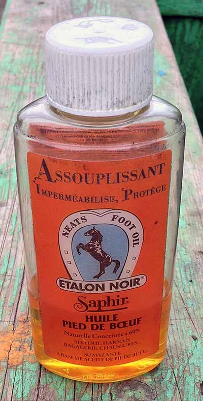 Saphir Etalon Noir - размягчитель для кожаных седел и сбруи с трудновыговариваемым названием - сделано во Франции
